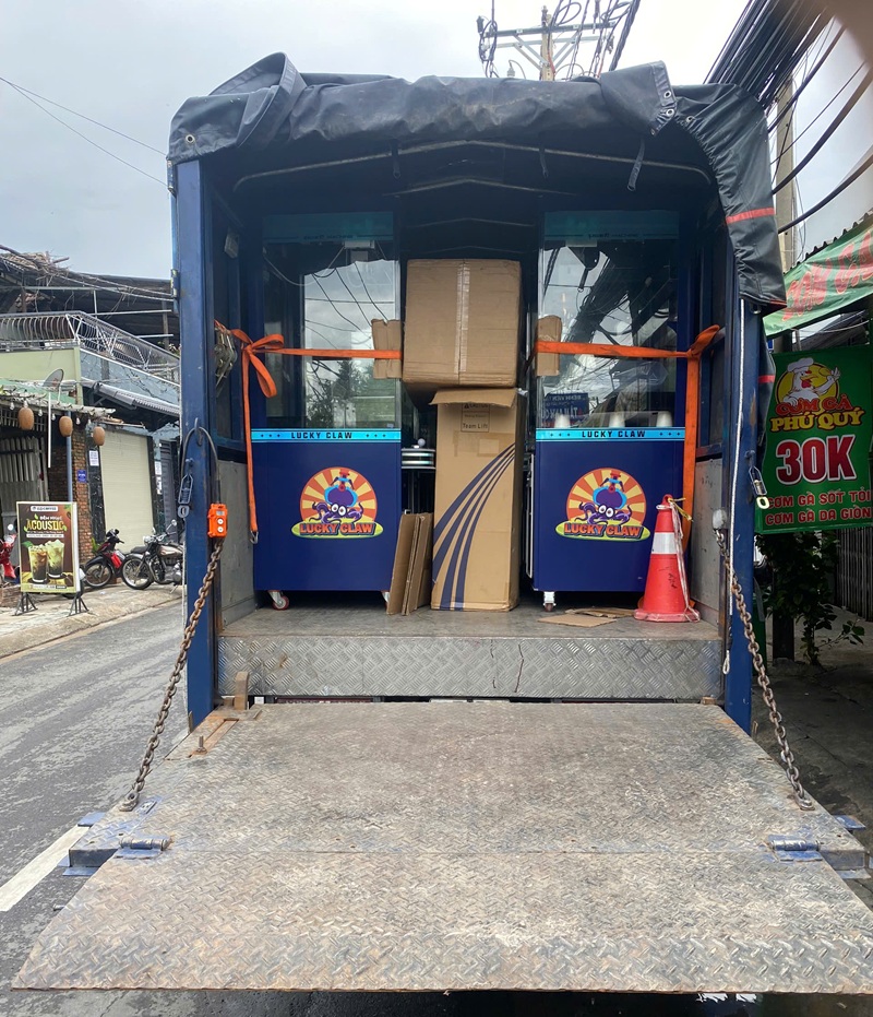 Dịch vụ xe tải chở hàng hóa cao hơn 2m