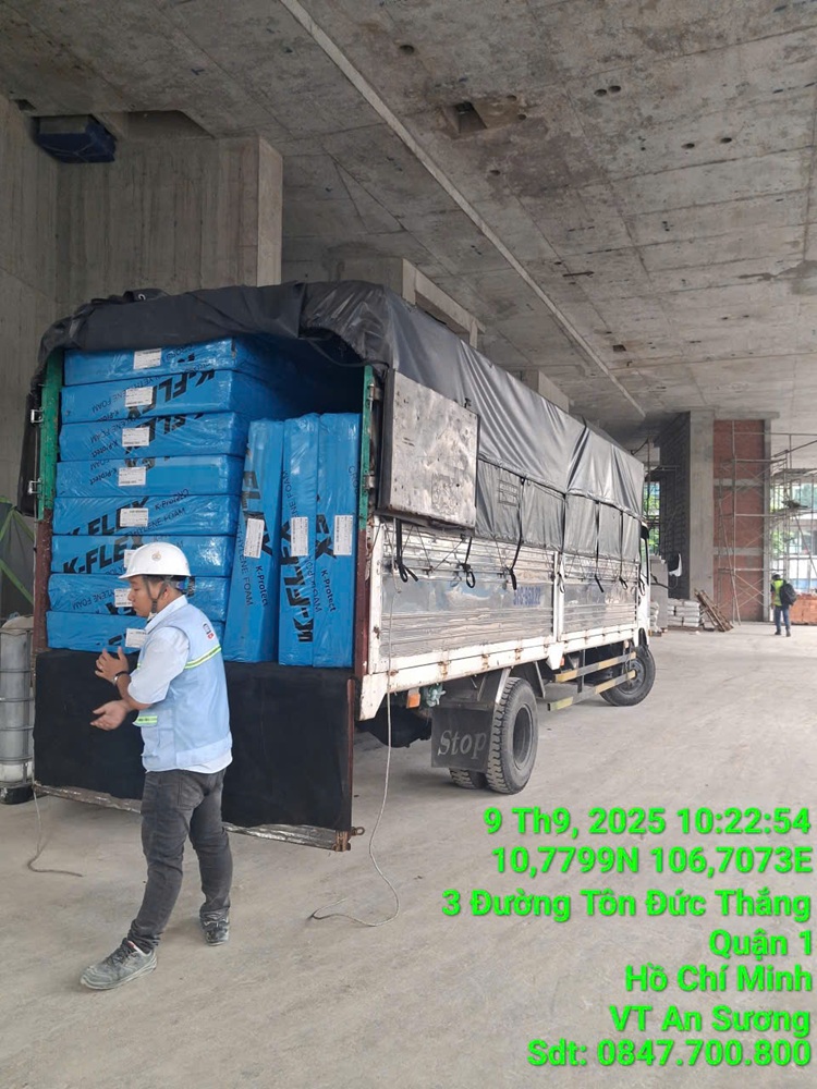 Thuê xe tải thùng 4m3 giao hàng nội thành linh hoạt giá rẻ