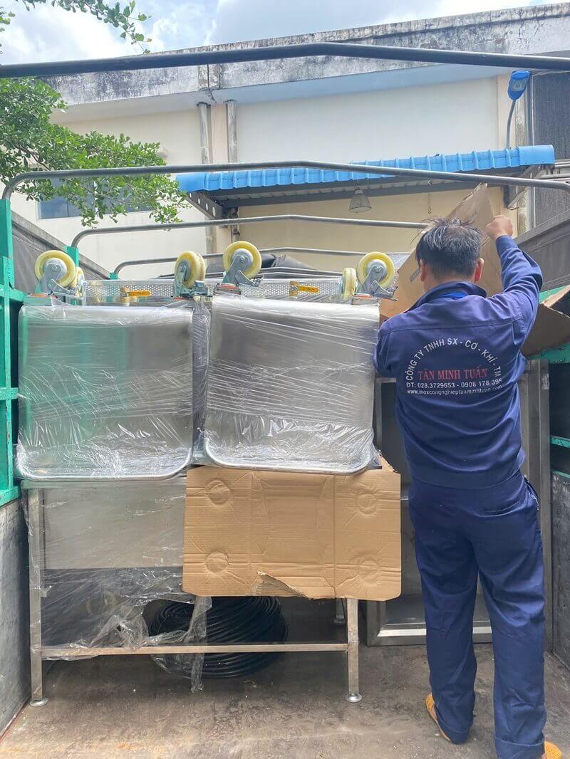 xe tai ban nang ha ho tro boc do nhanh gon tai tphcm