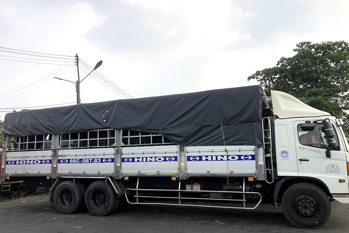 Giá thuê xe tải lớn chở hàng tại Hóc Môn